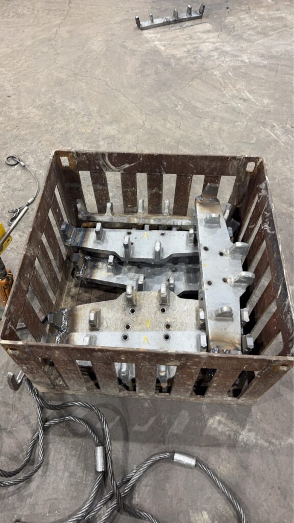 掘削機チップ交換